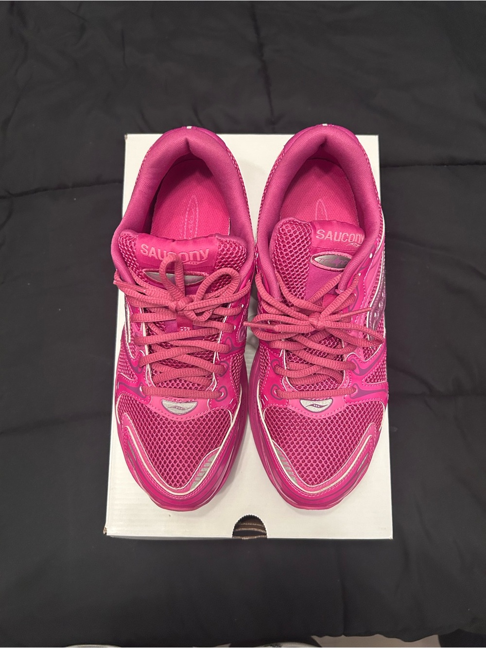 Saucony Women's Bright Pink Mesh Running Sneakers